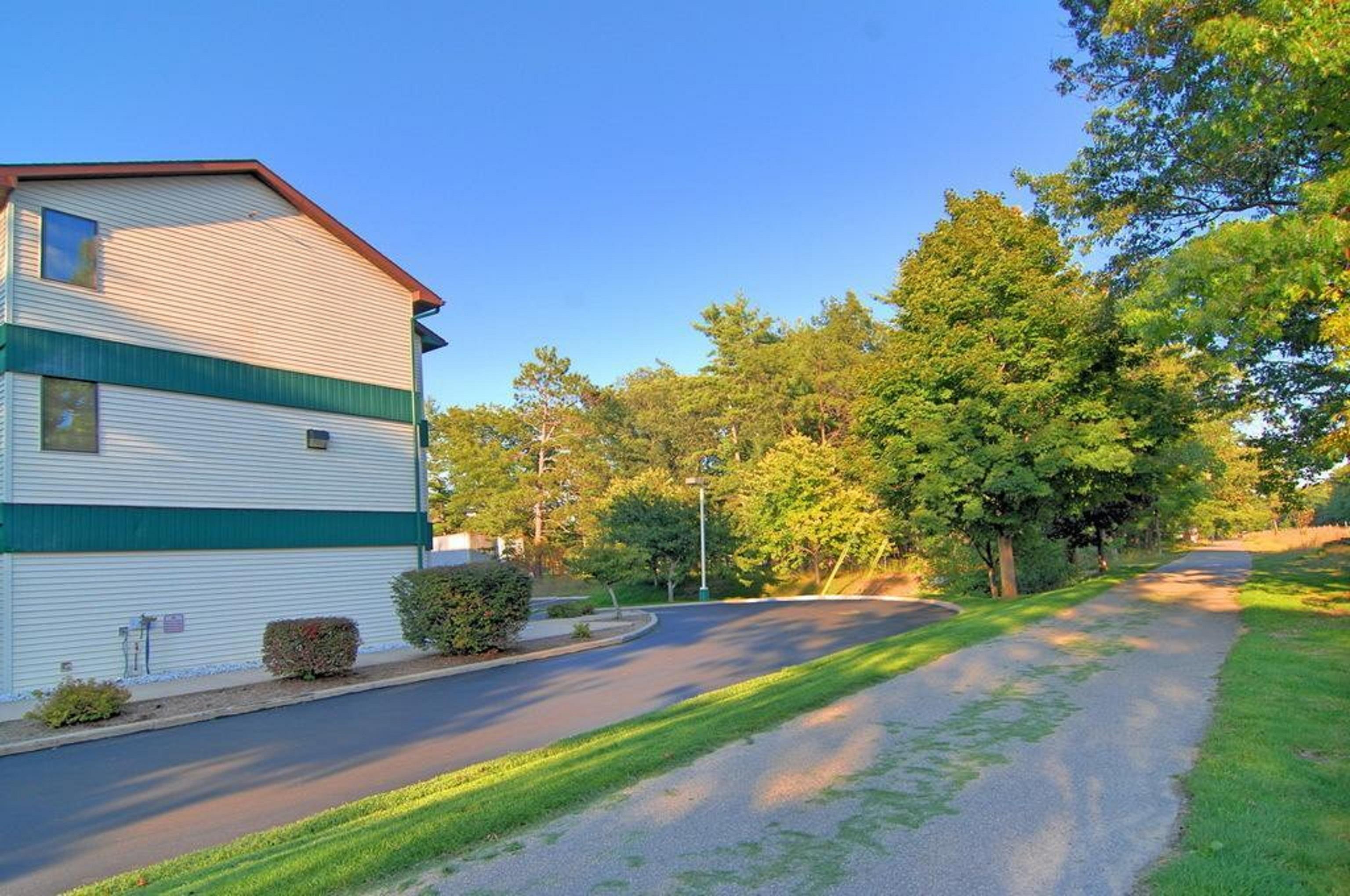 Quality Inn Traverse City Exterior photo