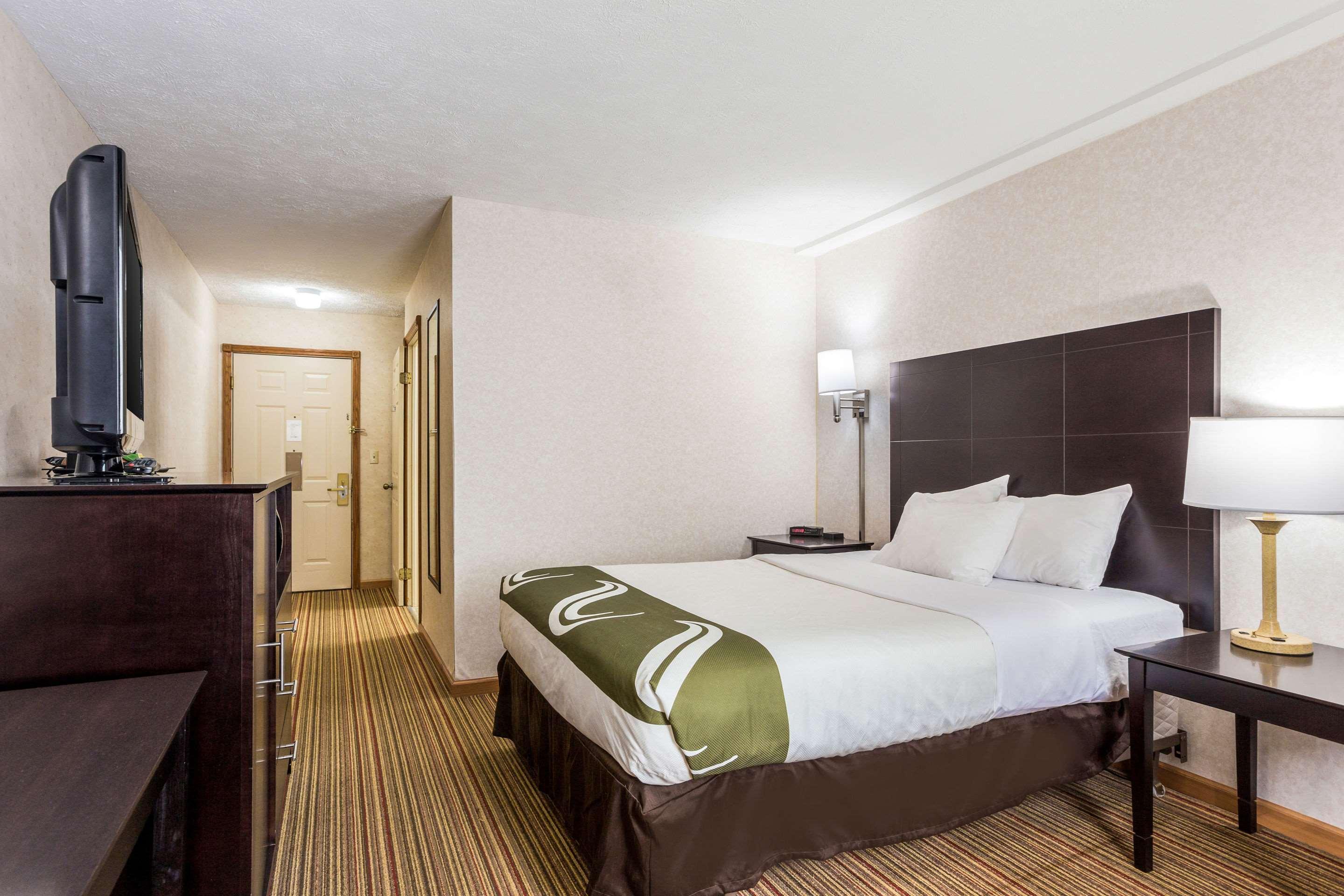 Quality Inn Traverse City Exterior photo