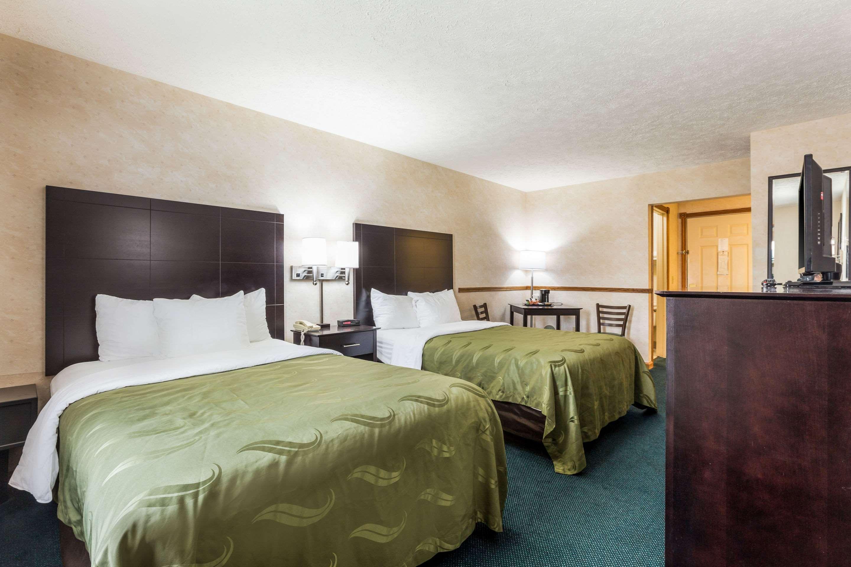Quality Inn Traverse City Exterior photo