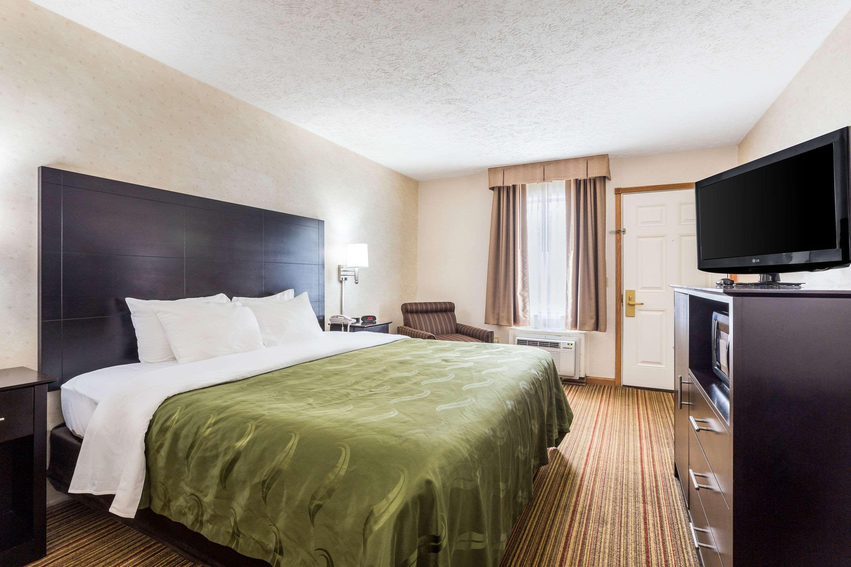 Quality Inn Traverse City Exterior photo
