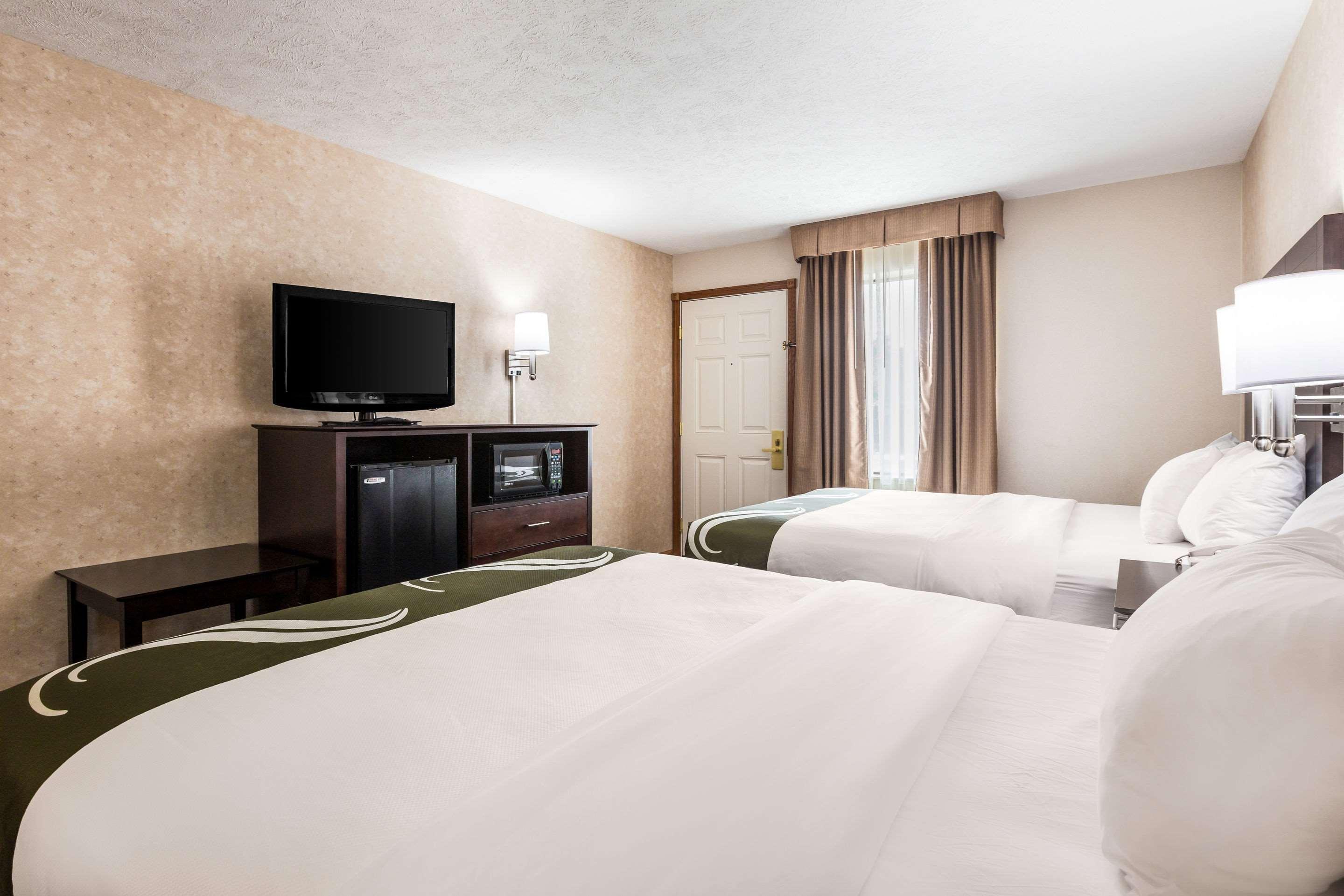 Quality Inn Traverse City Exterior photo