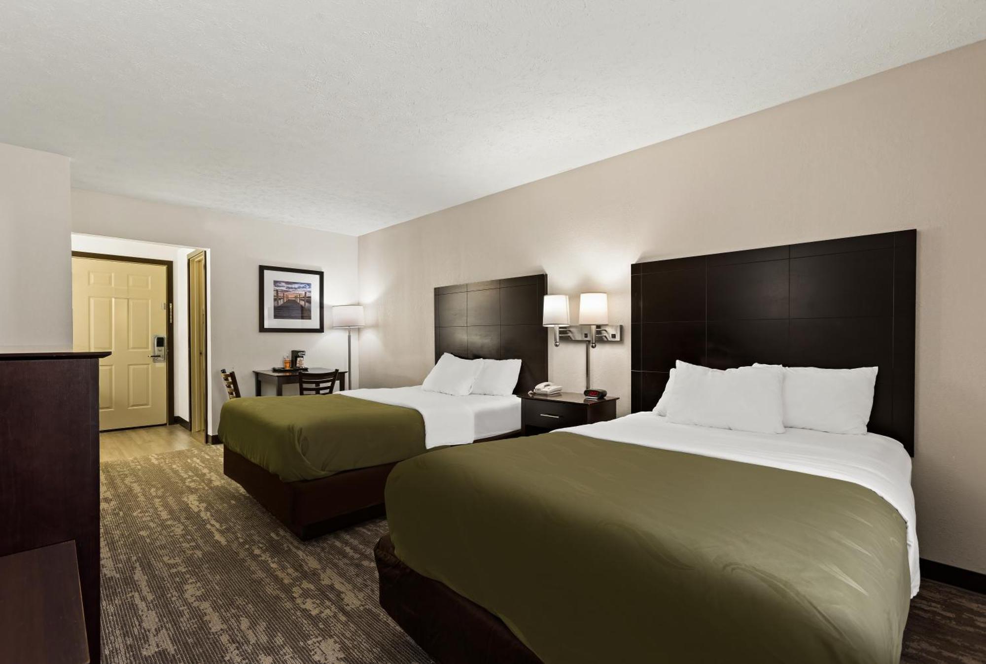 Quality Inn Traverse City Exterior photo