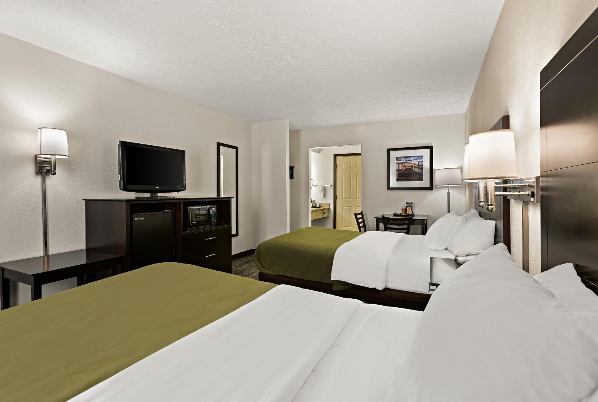 Quality Inn Traverse City Exterior photo