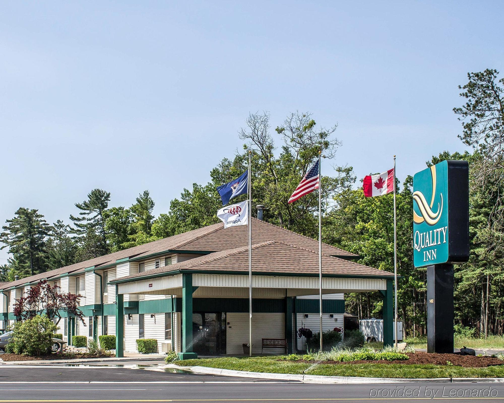 Quality Inn Traverse City Exterior photo